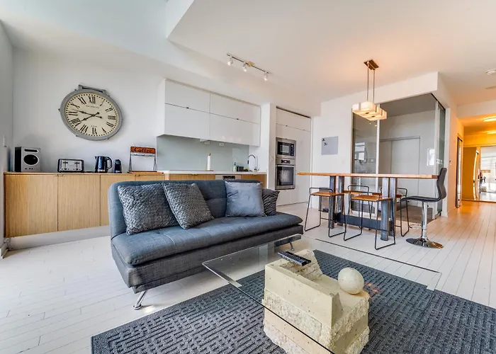 Penthouse Paradise - Downtown Toronto - Pool & Gym