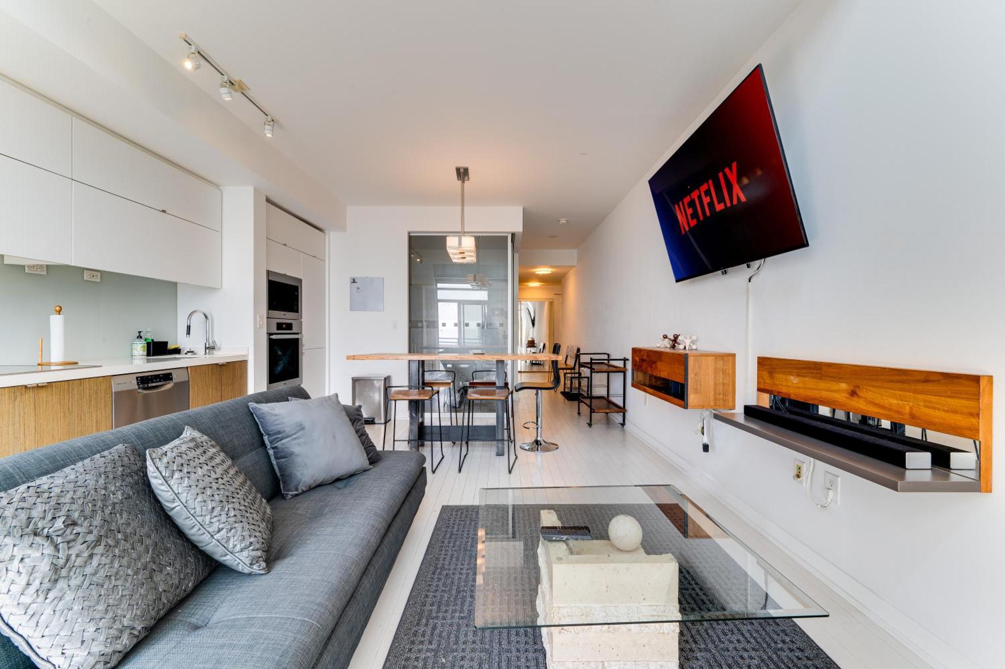Apartment Penthouse Paradise - Downtown - Pool & Gym Toronto